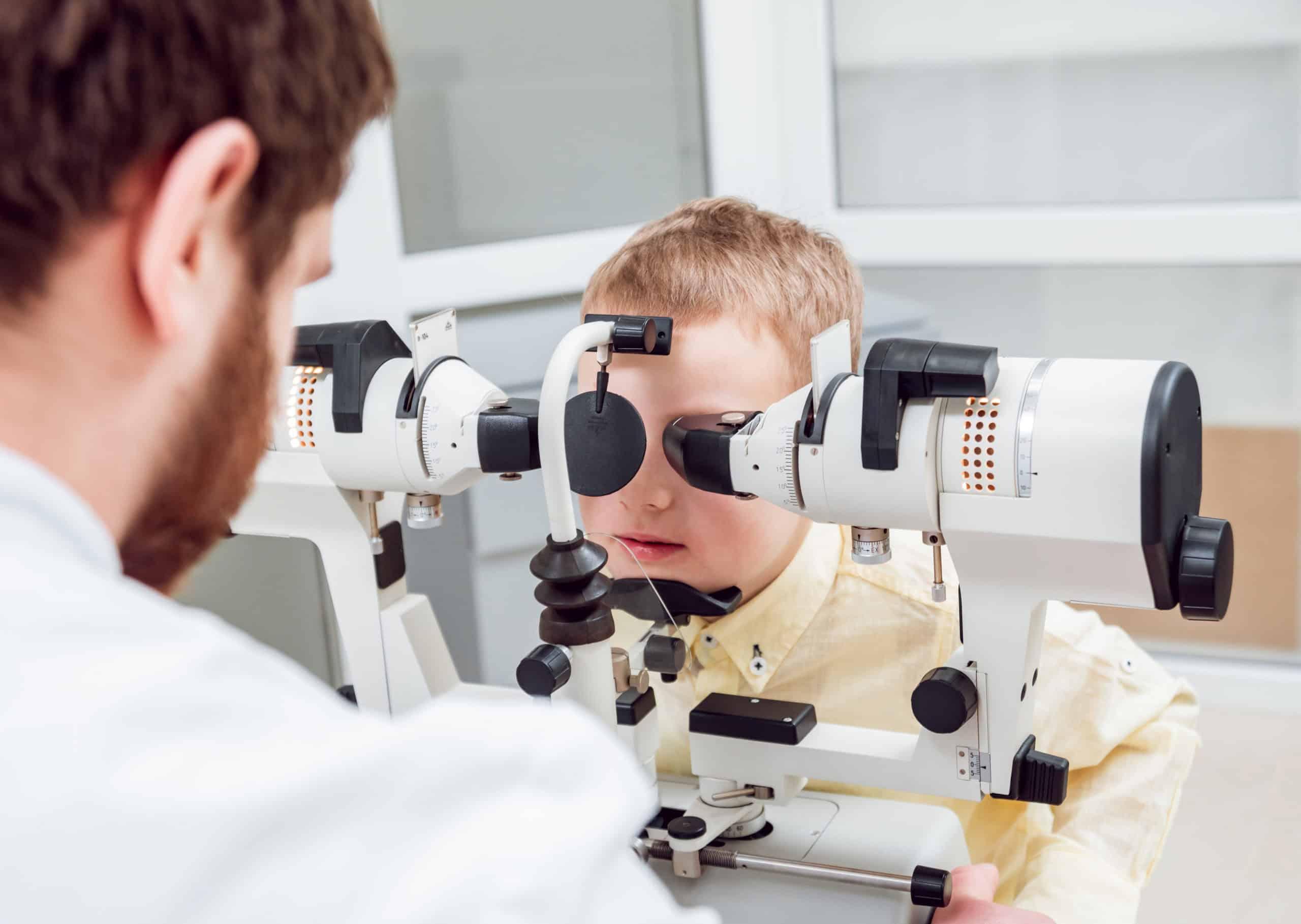 Devenir orthoptiste | Études, salaire et formation